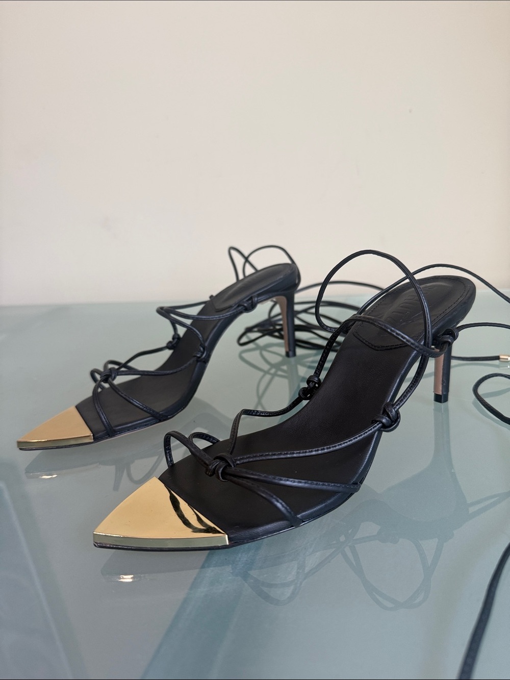 Schultz Black Leather Lace-Up Pointed Toe Sandals w/ Gold Cap Size 6.5 Designer - Picture 3 of 10